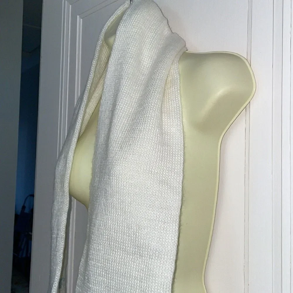 NWT Vtg 70s/80s Warm Country cream knit‎ winter scarf with floral design